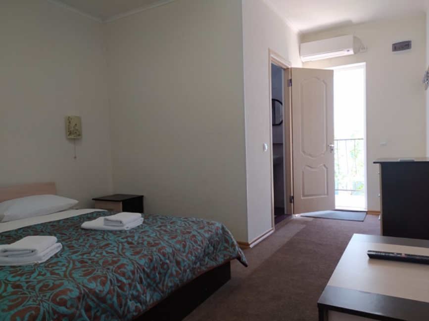 Номер «Комфорт» 2-х местный с доп. местом. Гостевой дом Гостевой дом «Алмарис». Керчь