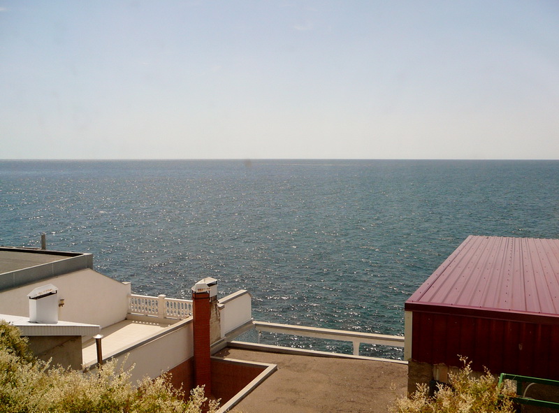 . Эллинг «Юрий». Алупка . Эллинг «Юрий». Алупка