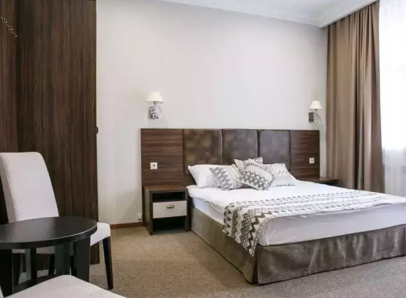 Стандарт 2-х местный с 1 кроватью. Гостиница «Andersen Hotel». Домбай-гостиницы