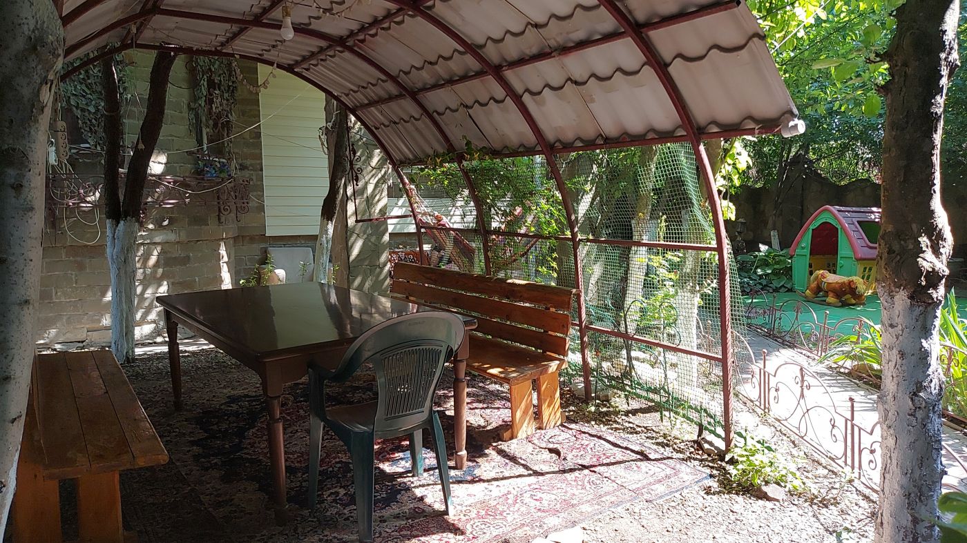 . Гостиница Александровский сад у моря . Ейск