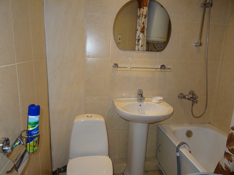 Квартира. Квартира в многоквартирном доме Лакоба 28, кв. 13. Новый Афон