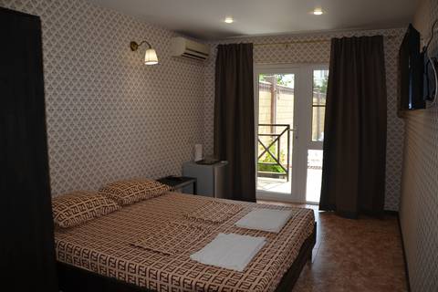 Люкс 4-х местный. "Море Удачи". Солнечногорское