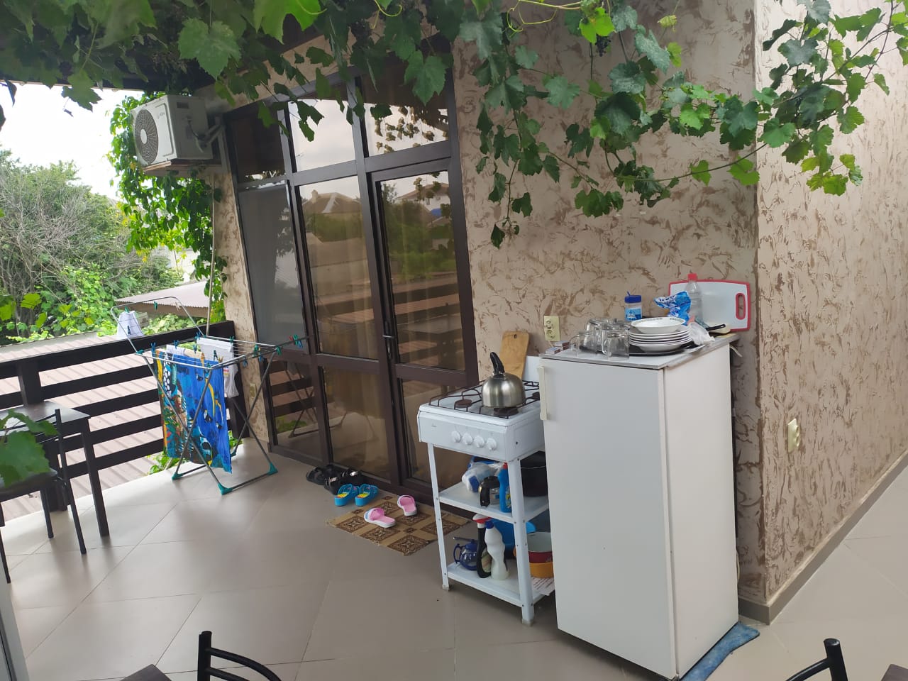 . Гостевой дом на Комарова 17. Витязево