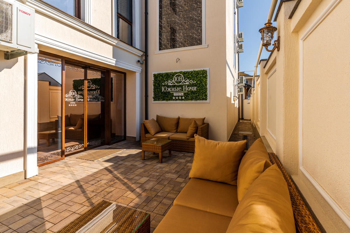. Отель «Южные Ночи». Кабардинка