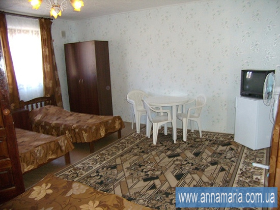 номер семейный полулюкс улучшенный. Гостевой дом «Анна-Мария». Малореченское