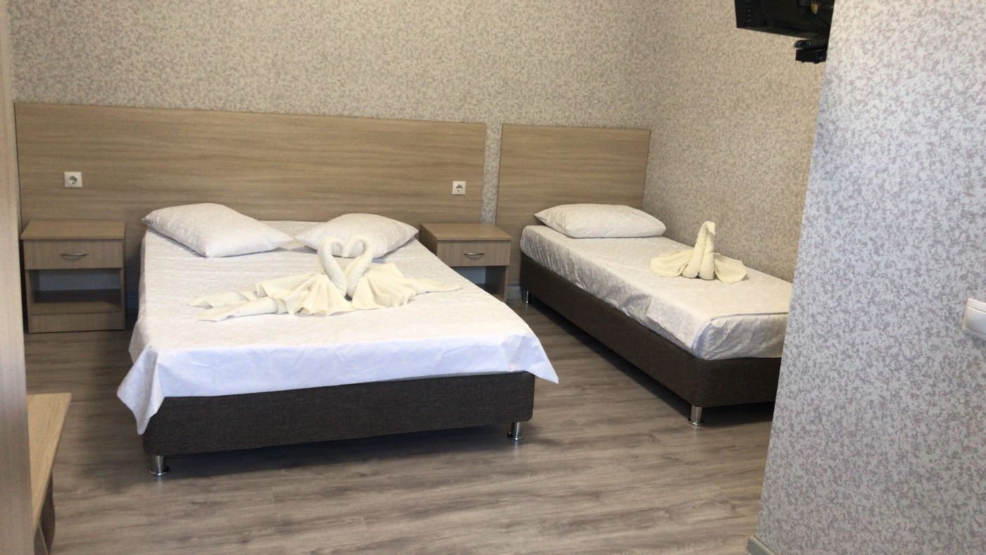 . Отель Встреча . Пляхо