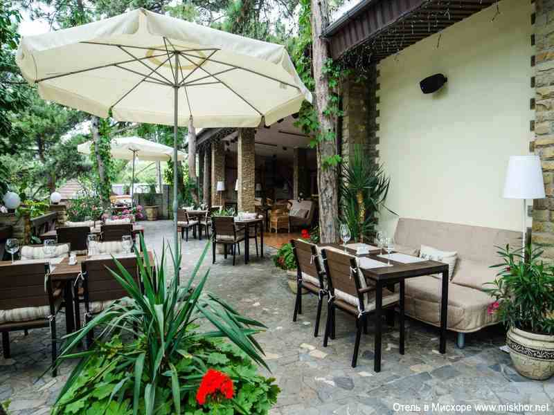 . Отель Вилла Сосновый бор. Гаспра