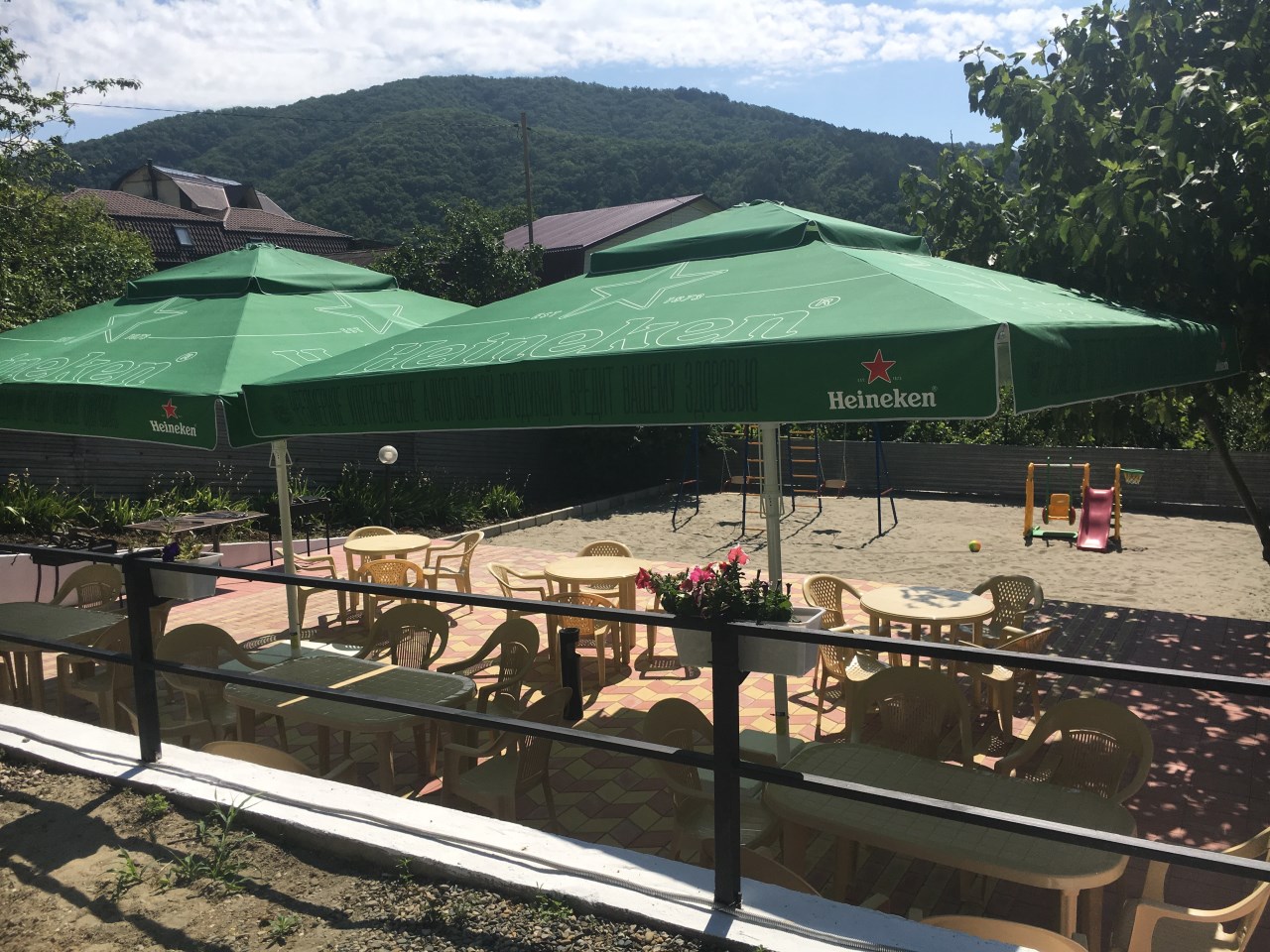 . Гостевой дом "Новая Купавна" в Небуге. Небуг