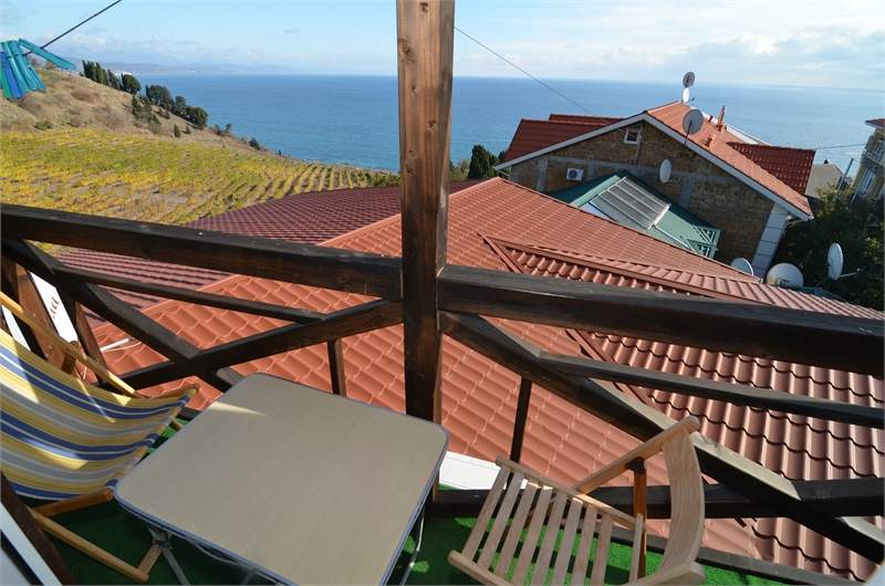 2-местный мансардный супер видовой номер. Вилла «Виола». Алушта