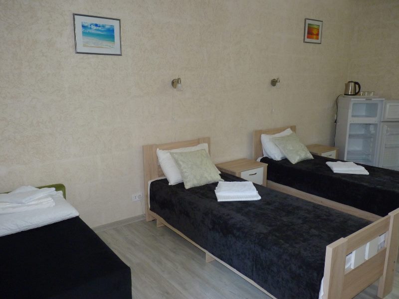 Корпус В 2,3,4-х местные. Отель ОАЗИС. Пляхо