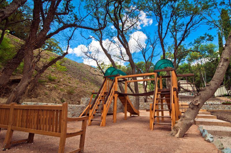 . Гостиничный комплекс Зеленый мыс. Алупка