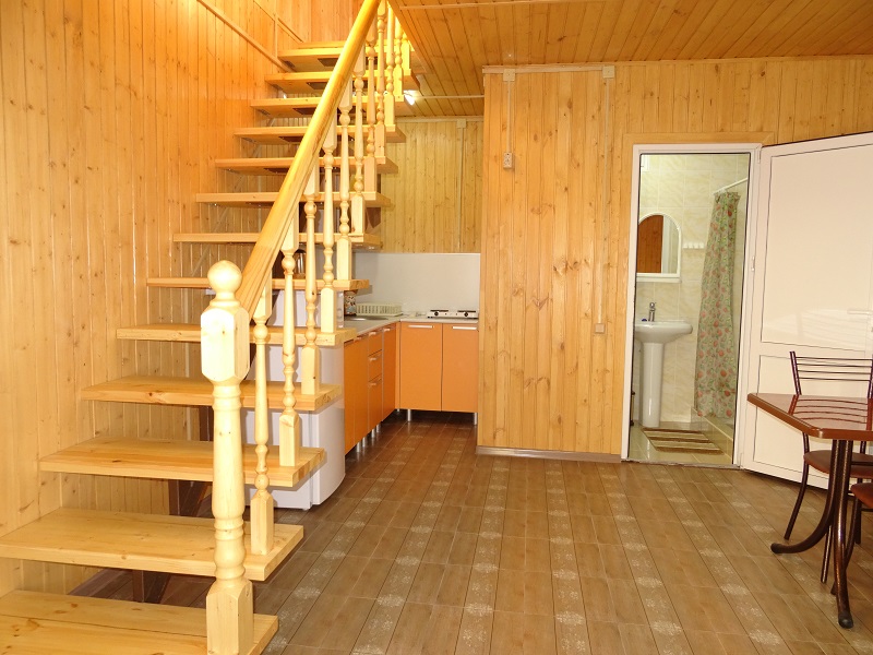 . Гостевой дом Родные Пенаты. Кучугуры