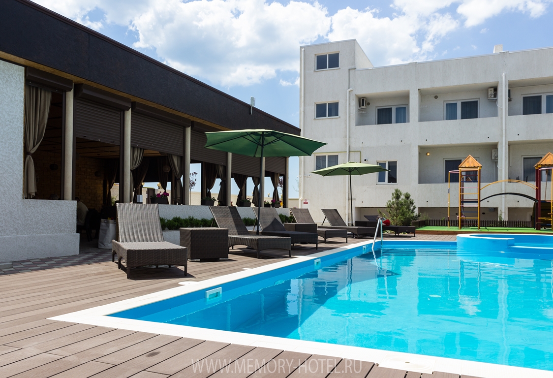 . Гостевой дом "Мемори". Заозерное