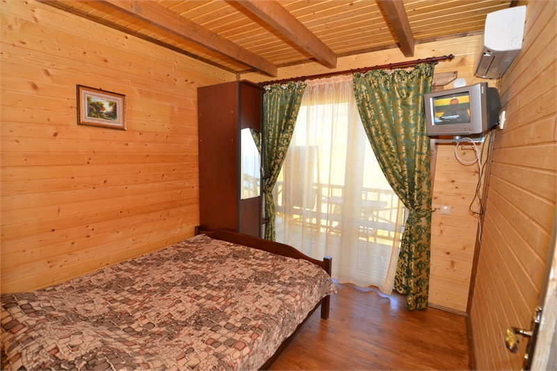 3-местный 2-комнатный номер. Вилла «Коруна». Алушта