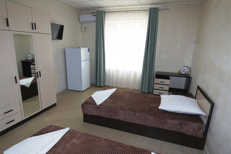 Семейный. Гостевой дом Горизонт. Голубицкая