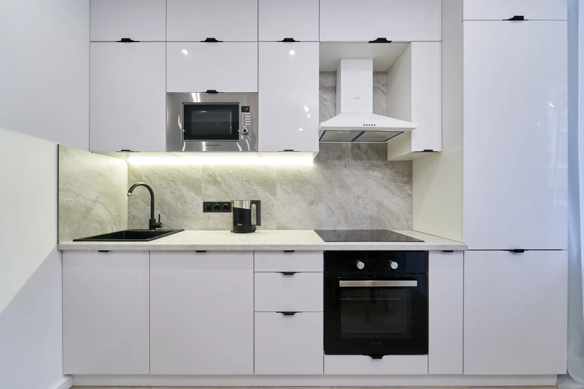 . Квартира в многоквартирном доме Современная квартира у моря с отдельной спальней. Дагомыс