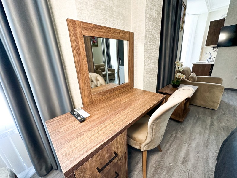 Трехместный номер студио. Отель Офелия. Адлер