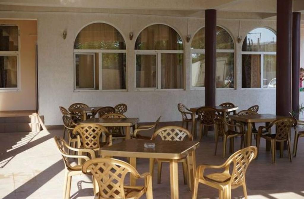 . База отдыха "Парус". Шепси