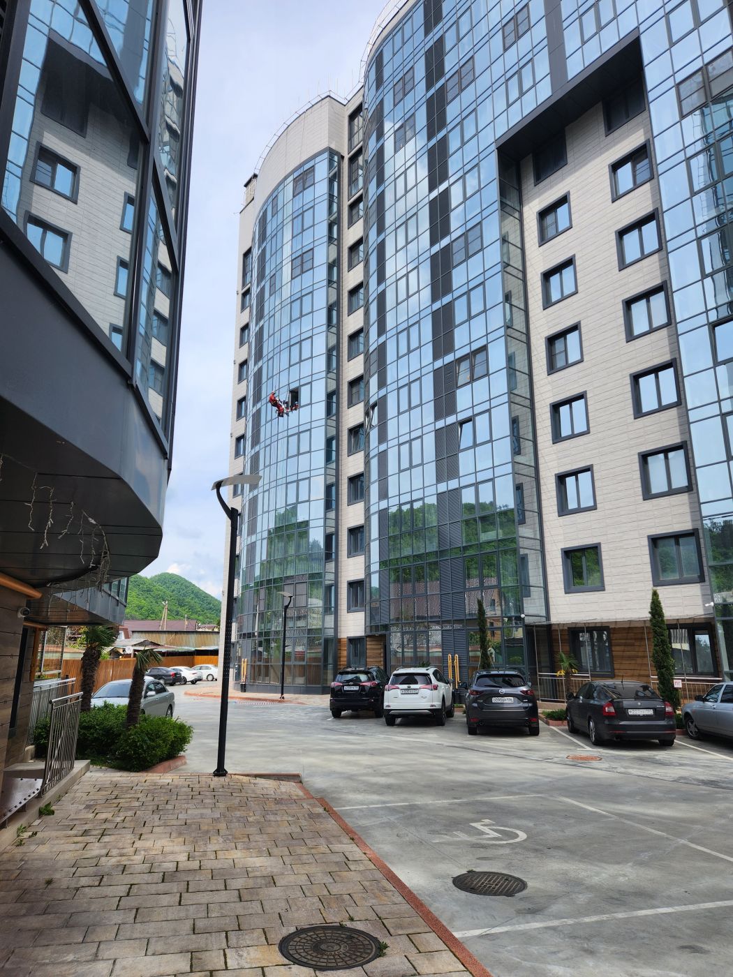 . Квартира в многоквартирном доме Сан Хилс. Небуг