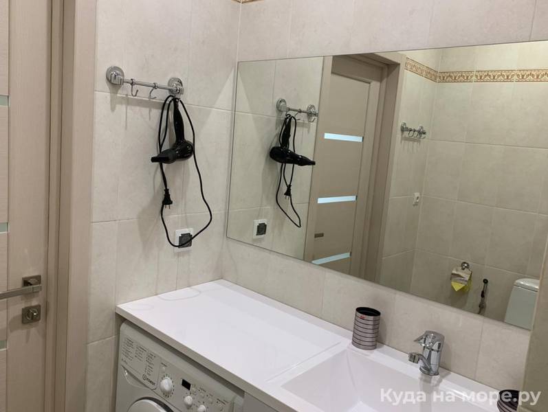 Апартаменты . Квартира в многоквартирном доме «Royal Residence Bon Voyage». Адлер