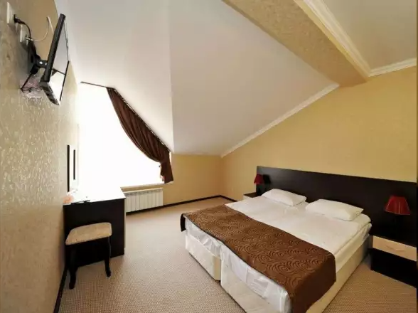 «Люкс» 2-комнатный. Отель «Смайл». Эльбрус - гостиницы