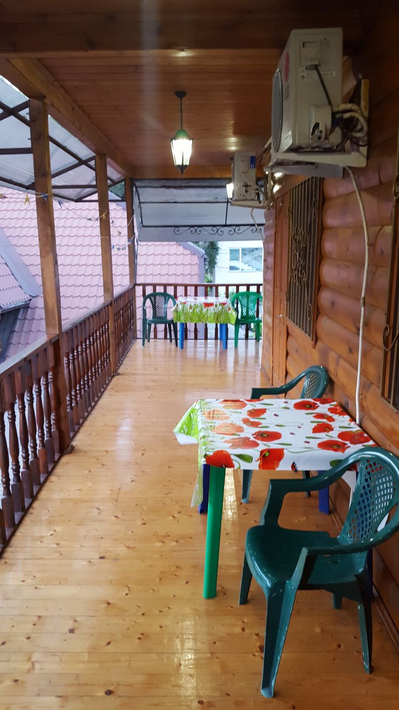 . Гостевой дом У Ирины. Пицунда