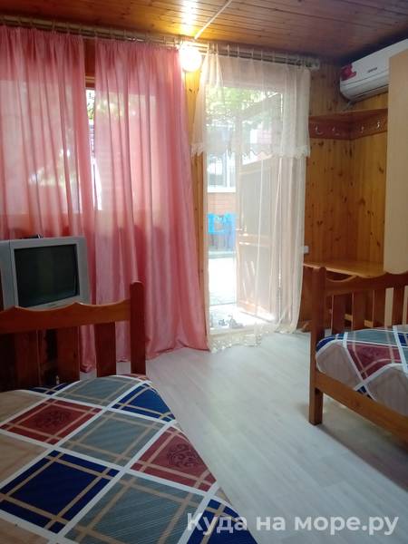 . Гостевой дом На Приморском . Голубицкая