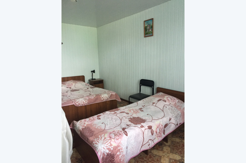 Люкс с кухней. Гостевой дом "У Роберта". Лоо