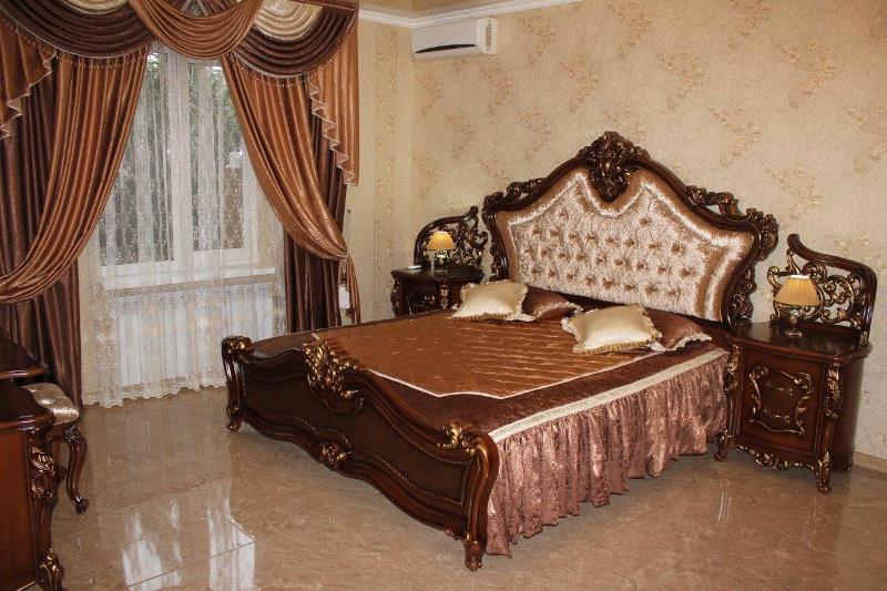 Семейный Люкс с кухней. Гостевой дом "Дом с дельфинами" (корпус 2). Адлер