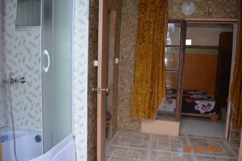 Номер 2-х комнатный 4-х местный «Подростковый». Гостевой дом «Виктория» - Заозерное. Заозерное