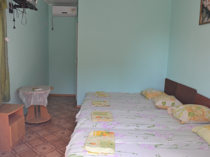 «Люкс» 2-4х местный. Гостевой дом Парус. Коктебель