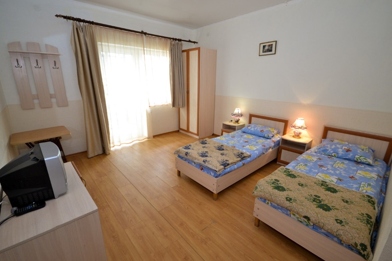 2-х местный эконом. Гостиница "Риека". Орджоникидзе