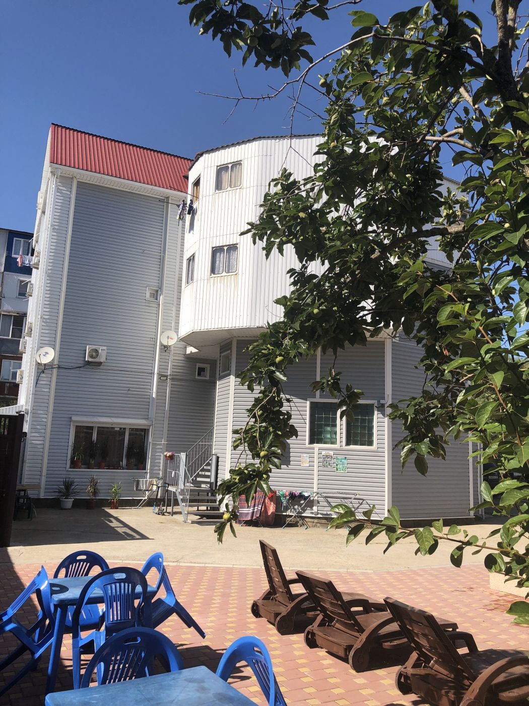 . Гостевой дом "Нина" . Ольгинка