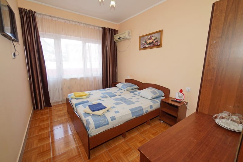 Двухкомнатный четырехместный. Гостиница "Эдем". Лермонтово