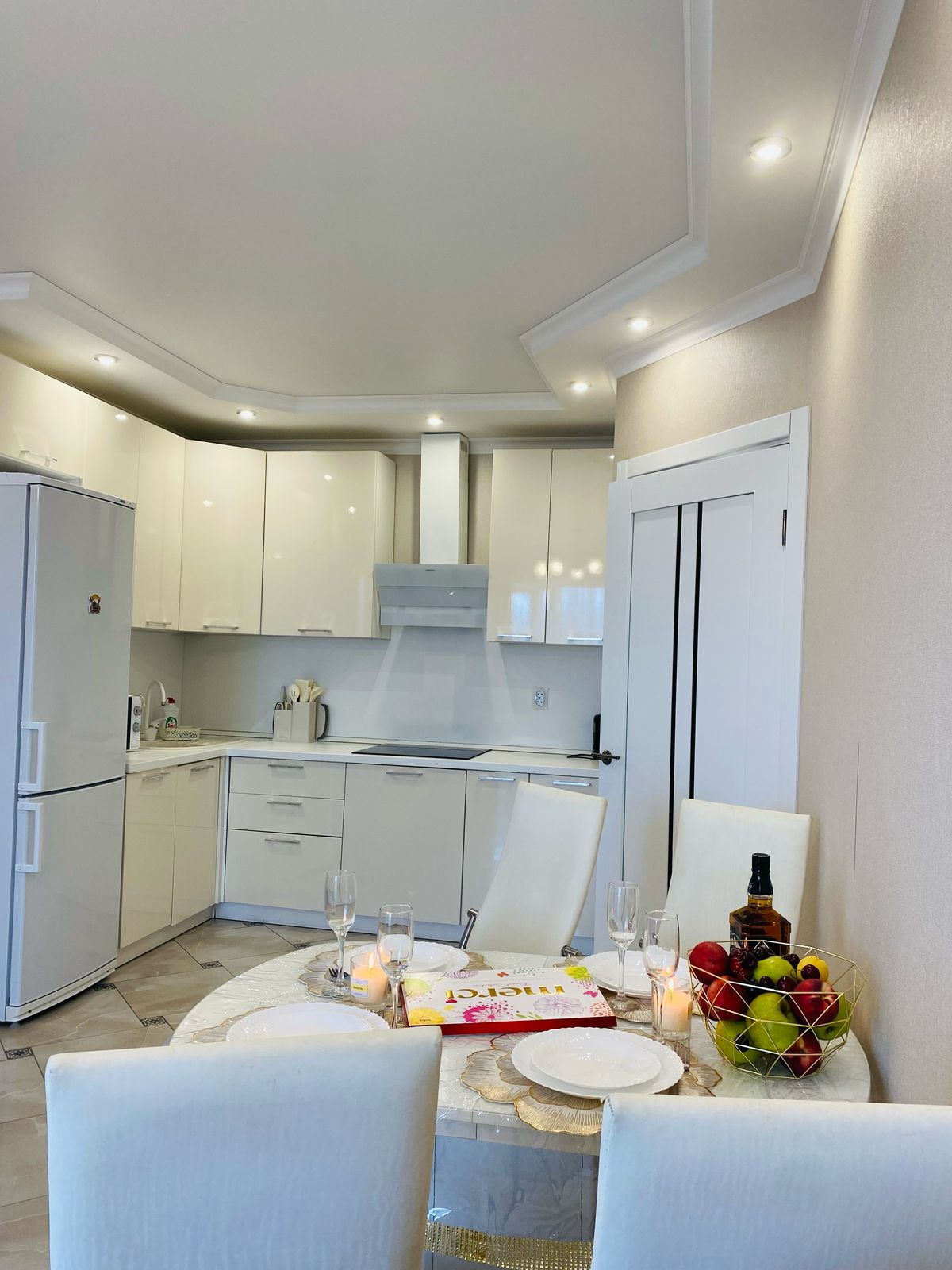 . Квартира в многоквартирном доме Квартира у моря на Мурата Ахеджака 16. Новороссийск