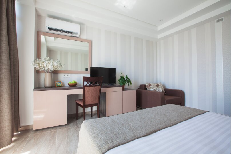 . Гостиница "Парк Авеню". Кореиз . Гостиница "Парк Авеню". Кореиз