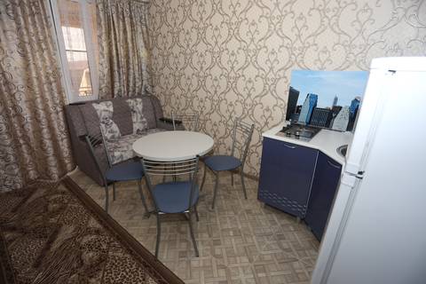 2-х комнатный номер (3 этаж). Гостевой дом «Милана». Голубицкая