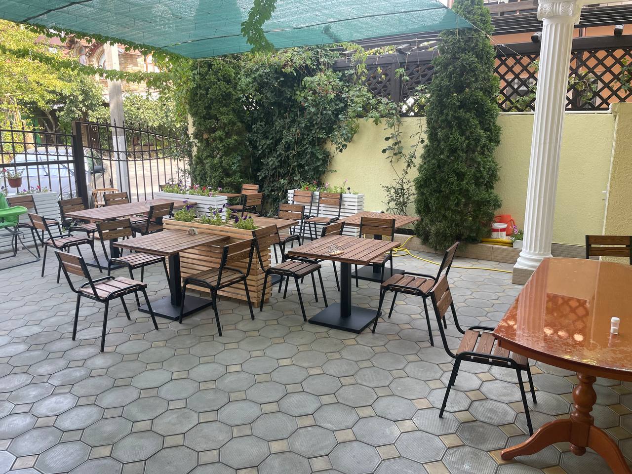 . Гостиница Ласточкино гнездо. Кабардинка