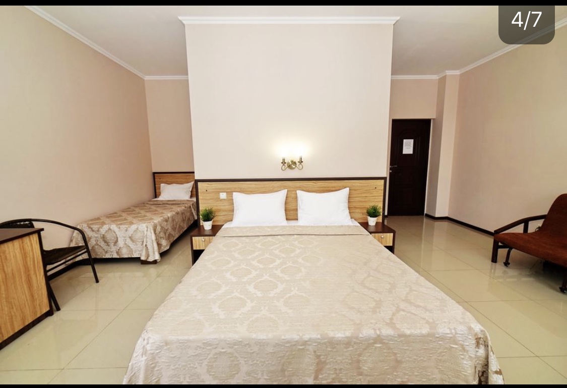 . Гостевой дом "Адмирал". Ольгинка