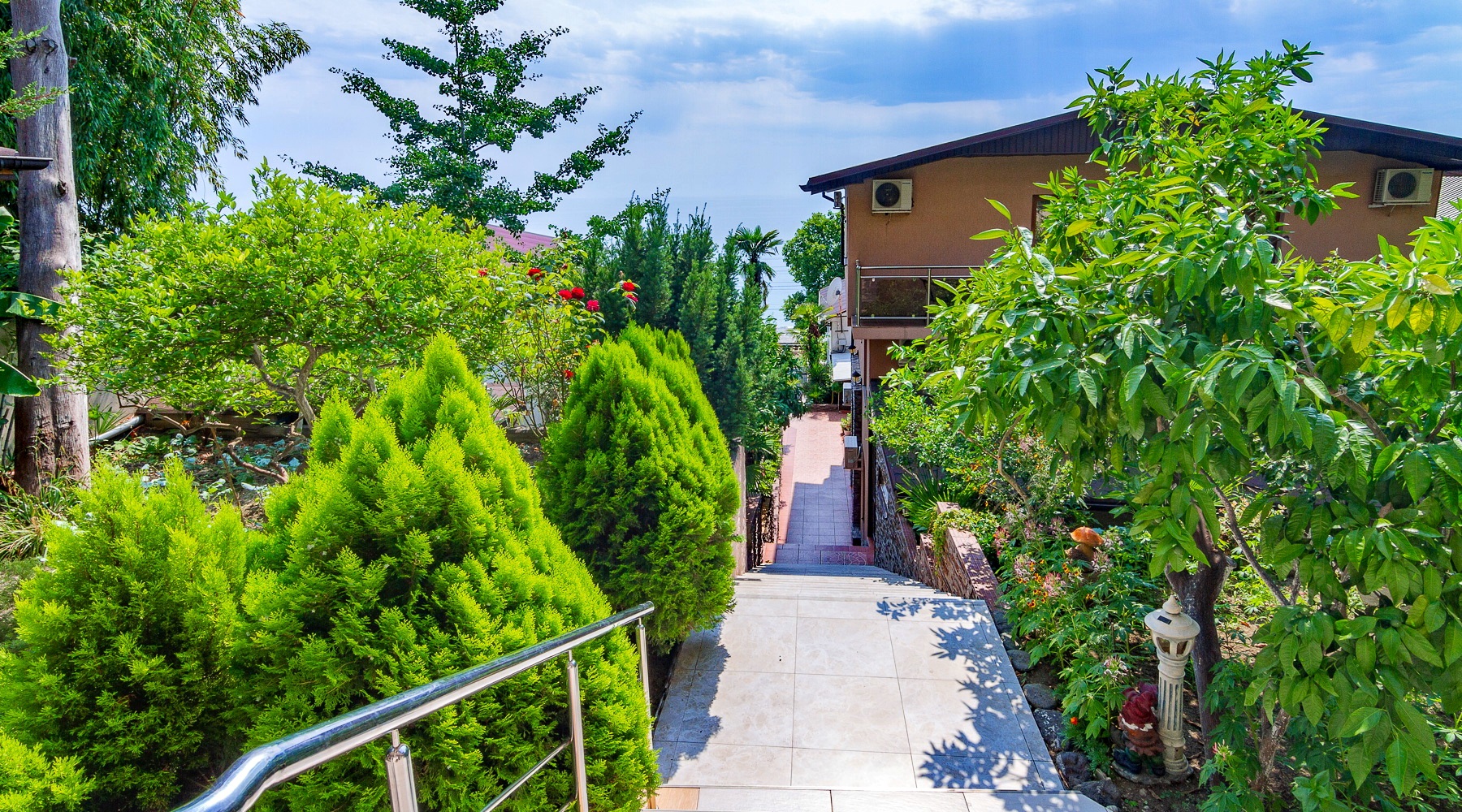 . Гостиничный комплекс "Анжелика-Альбатрос". Лоо