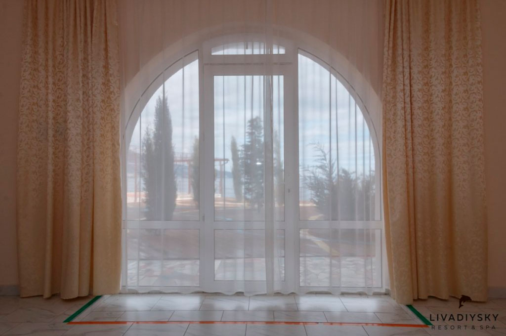 Комфорт Премиум 2-комнатный. Арт-отель «Азор». Ливадия