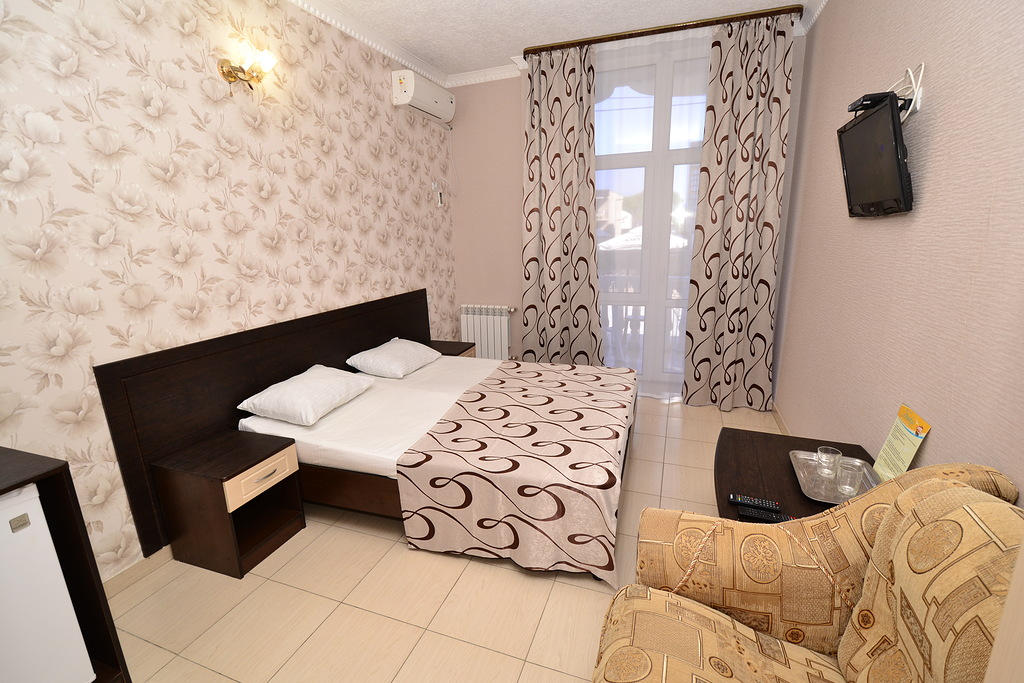 . Отель “ЯНАКИС”. Витязево