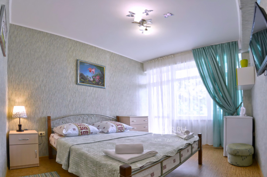 2-местный номер с балконом. Гостевой дом «Ангара». Алушта