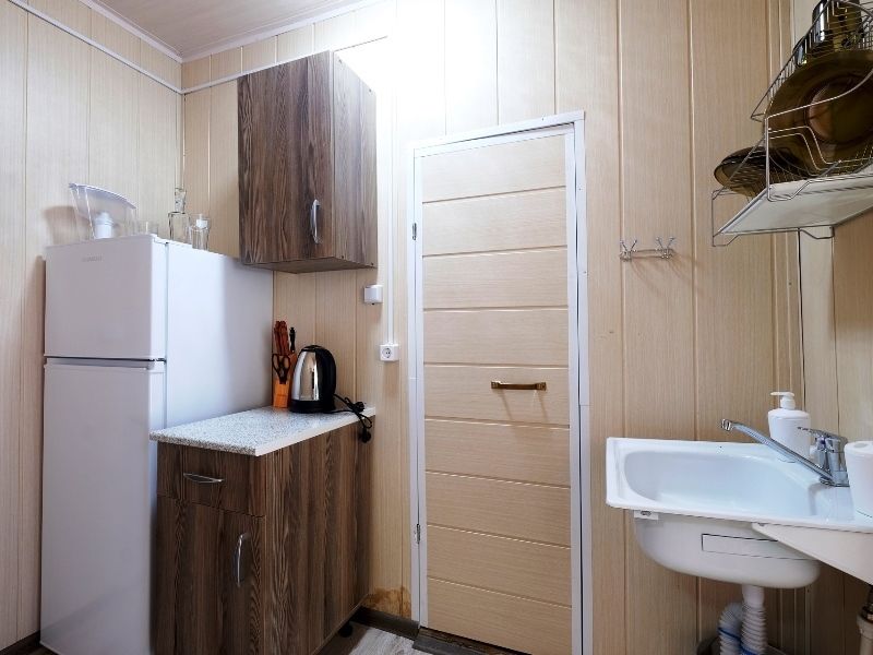 . База отдыха  «Дельфин». Бухта Инал