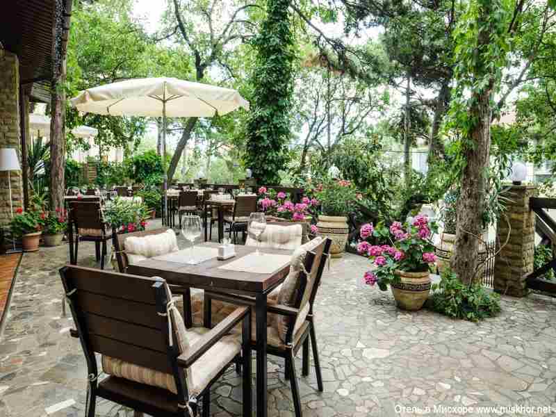 . Отель Вилла Сосновый бор. Гаспра