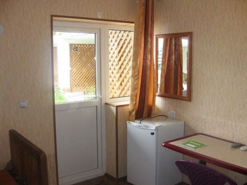 Стандарт 4-х местный. Гостиница "Шторм". Евпатория