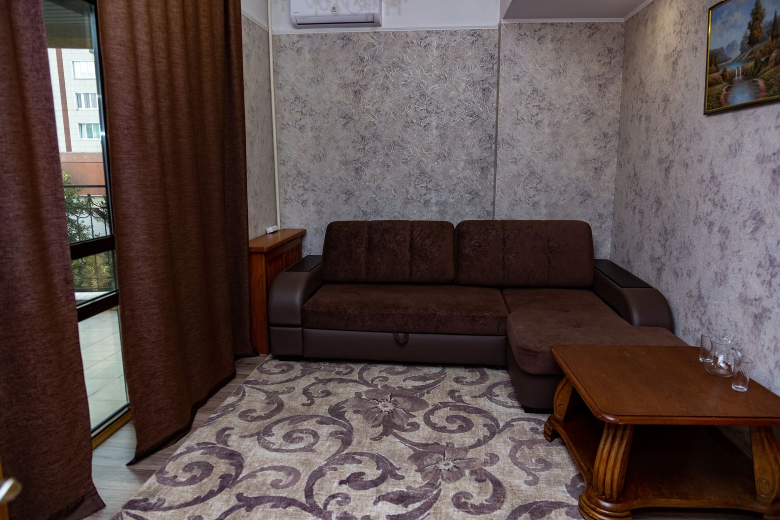 . Отель "Экипаж". Адлер . Отель "Экипаж". Адлер