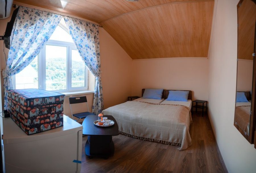 2-х местный номер. Гостевой дом "Лурмарин". Якорная Щель