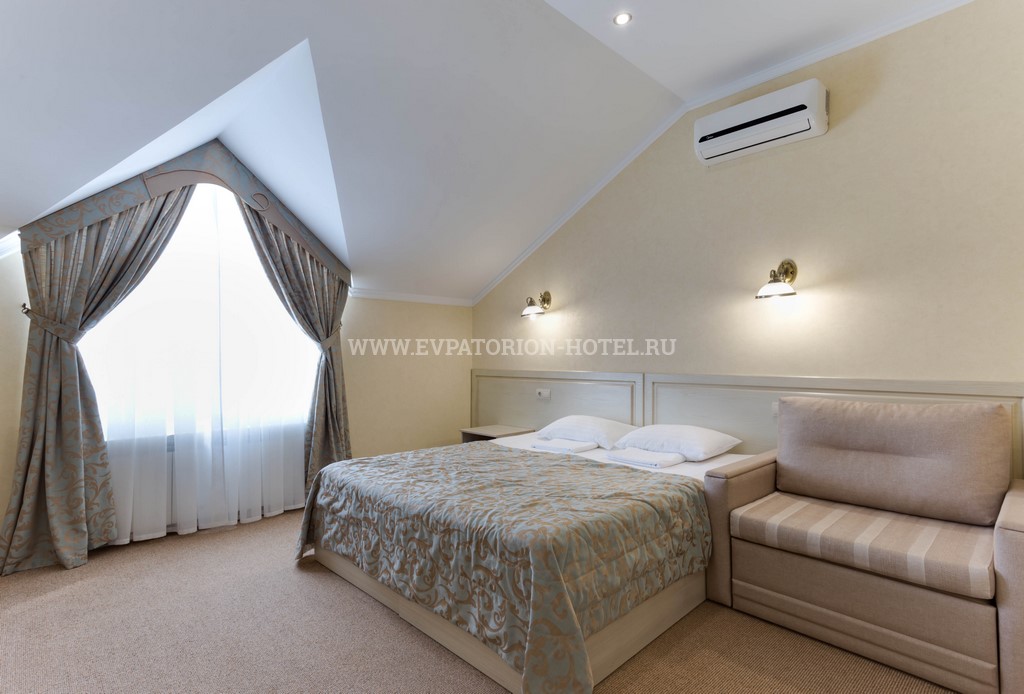 Номер Люкс. Бутик-отель "Евпаторион". Заозерное