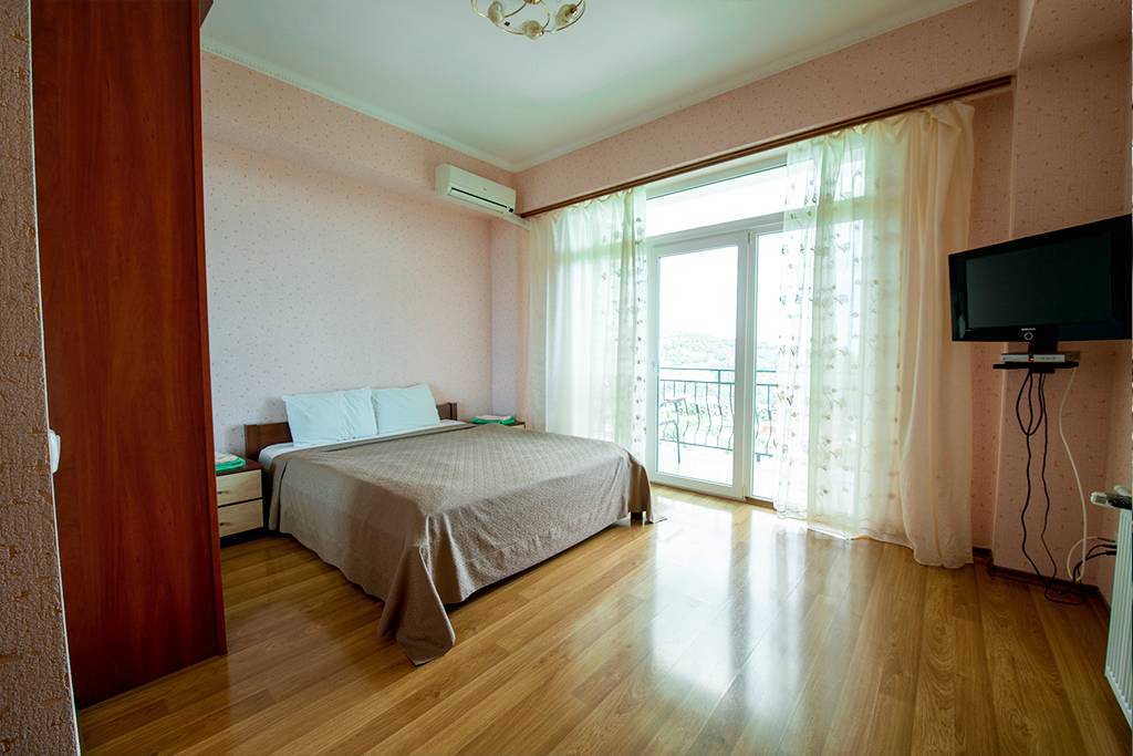 Студия. Гостевой дом Над морем. Ялта